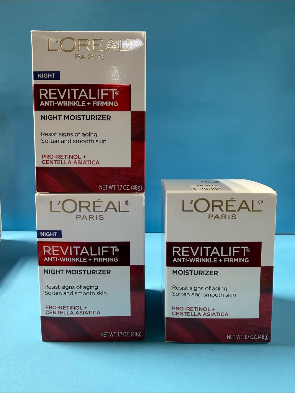 L'Oreal Revitalift Night Moisturizer - Red, White